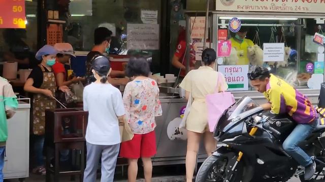 ข้าวมันไก่ขายดีจนซื้อตึกแถวห้องใหญ่ ใช้ข้าวอย่างดีวันละ300กิโล ใช้ไก่ไม่ต่ำกว่า150ตัว/วัน