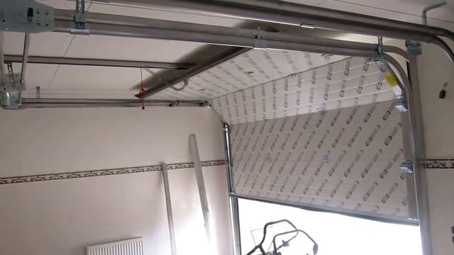 Ворота гаражные открытие 2.mkv