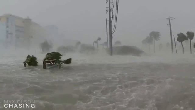 Флорида уходит под воду из-за урагана «Иэн».