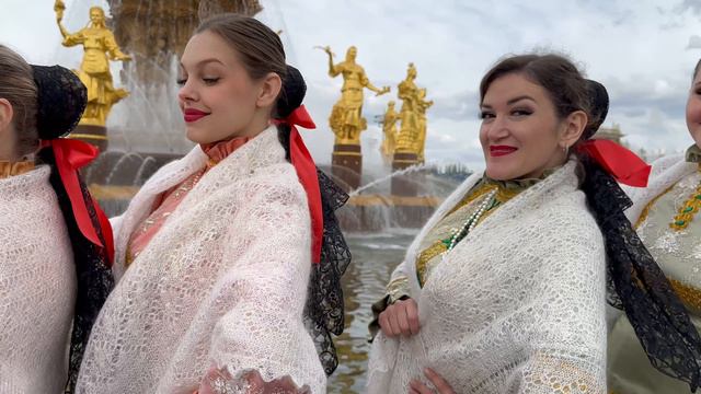 Ансамбль русской песни «Раздолье" в Москве на Выставке "Россия", ВДНХ