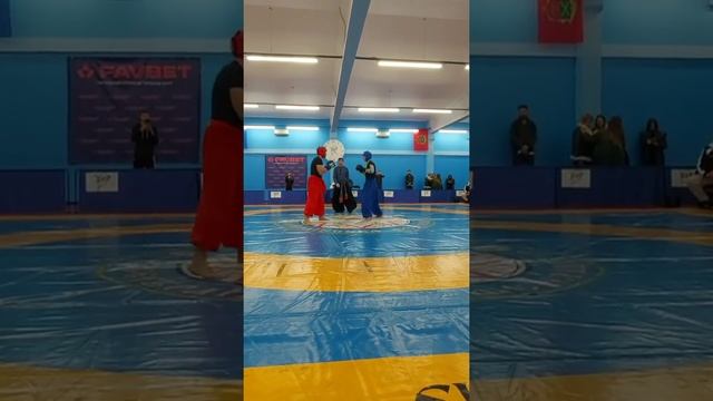 Финал по рукопашному бою с опытным бойцом смешанных единоборств.