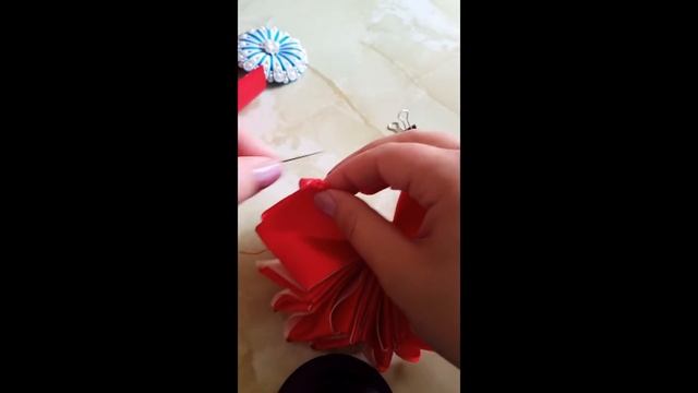 МК! Новая зефирка канзаши из атласных лент!