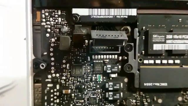 Macbook Pro - Non functional power button, how to power on