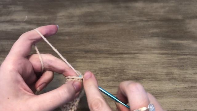 Amigurumi Legs Tutorial - Drama Llama Pattern