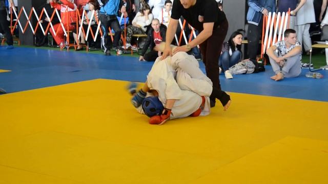 Ткаченко Илья 2 бой, 65+ кг Чемпионат по РБ 17.04.16