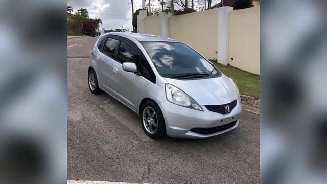 2008 Silver Honda Fit For Sale in Manchester, Jamaica