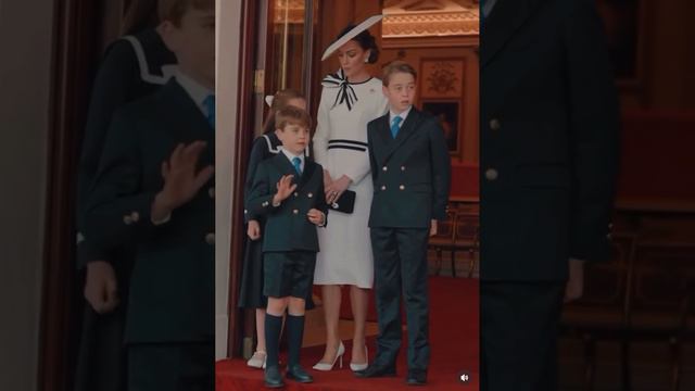 Кенсингтонский дворец выложил видео с Кейт Миддлтон с Trooping The Colour #кейтмиддлтон #middleton