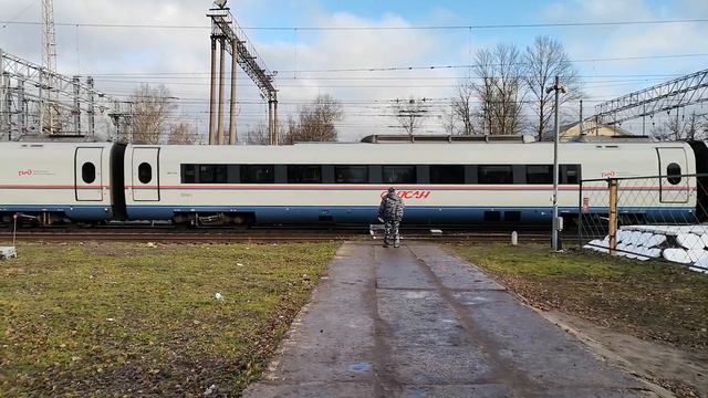ЭВС1-11 Velaro RUS Сапсан