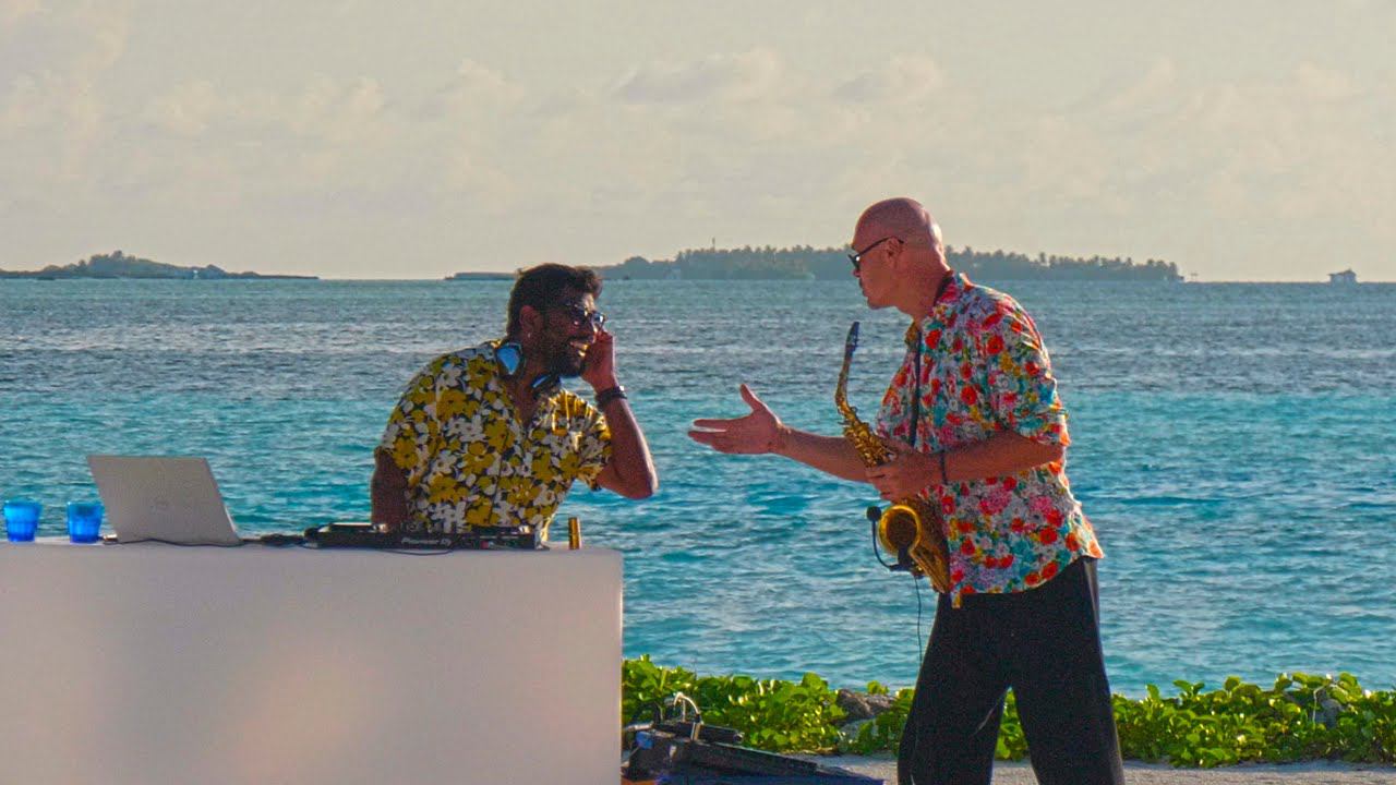 Dj & Sax from Romance Island Maldives  - Roi Okev - Deefrica (Mass Digital Remix) Live Improvisation