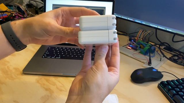 Apple M1 Pro Max 16" Charger Size Comparison