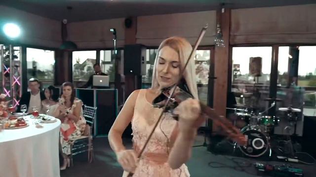 Скрипка на праздник🎻 Пермь Carol of the bells (Lindsey Stirling cover)