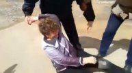 Щелканово Сычево Незаконная свалка Полицейский избивает женщину Беспредел