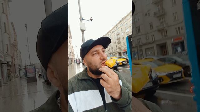 Москва | Дожди | Мороженное в дождливую погоду