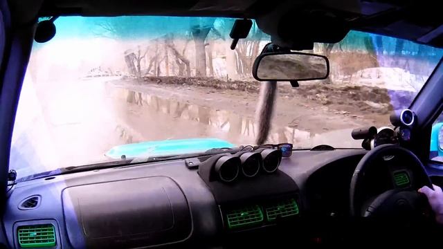 Infinity QX56 QX80 vs Subaru Forester SF5 Sti