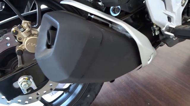 Honda CB Hornet 160r Review Dual & Single Disk | Walk around Video Review At Showroom | India