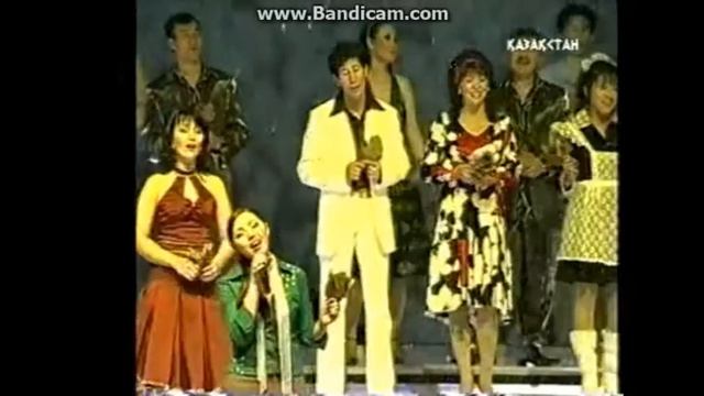 Алтынай Жорабаева Қазақ эстрада жұлдыздары -Құстар әні Сағыныш концерті 2005ж