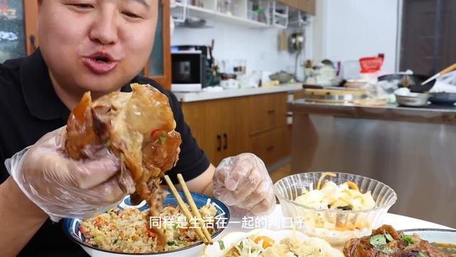 20斤牛窝骨阿强做红烧牛窝骨Q弹软糯抱着啃真过瘾Mukbangcram阿强
