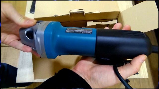 Болгарка Makita 9558 HNG