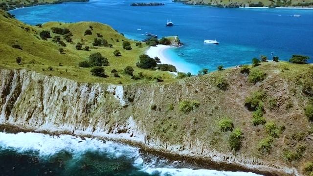 How beautiful is Indonesia Komodo island? ft TruTravels