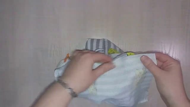 Шьем простые шорты из хлопка  Как обработать пояс и низ шорт на распошивальной машине