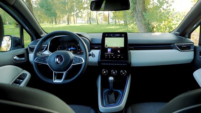 140 hibridnih konja - Renault Clio Hybrid - Jura se fura