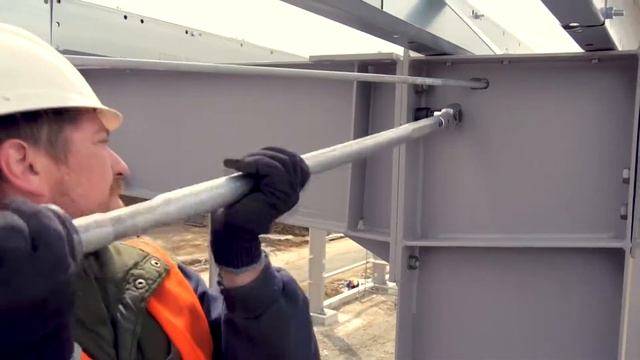 Монтаж здания из металлоконструкций Астронг Билдинг