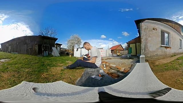 Простая приспособа  для армирования кладки.