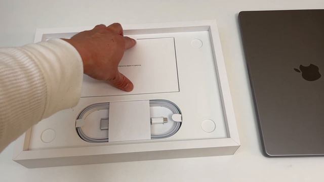Apple 14" inch MacBook Pro with M1 Pro Unboxing (2021)!