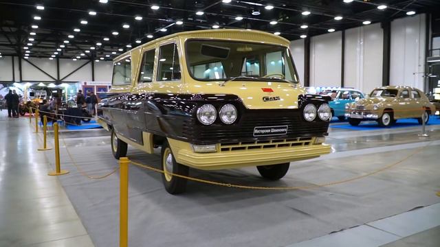 Выставка старинных автомобилей и антиквариата «Олдтаймер-Галерея»