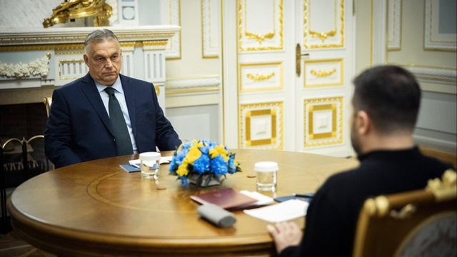 Orban forderte Selenskyj auf, das Feuer einzustellen.
