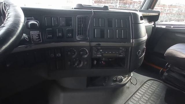 Поступил в разбор Volvo FH 12 2005г.