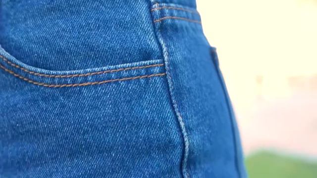 Женские джинсовые шорты с завышенной талией