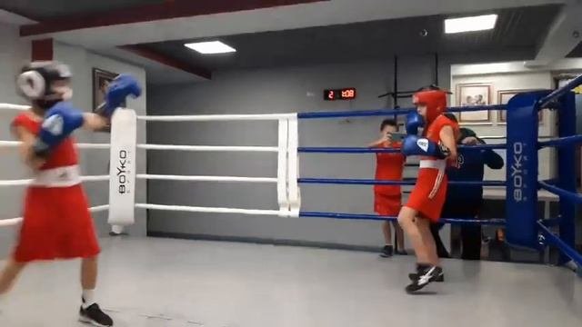 28.11.20 Скачков Максим черный шлем 26 кг 9 лет vs Мананков Илья 315 кг 10 лет