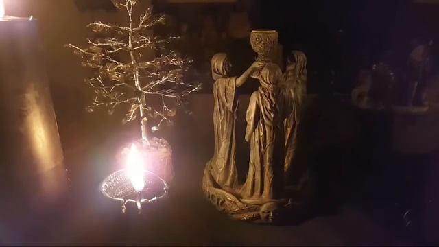 ЦАРСТВО СНА  ВЕДЬМИНА ИЗБА  ИНГА ХОСРОЕВА