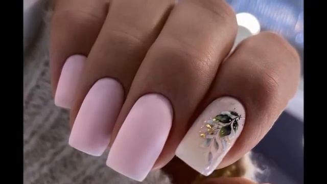 Очень красивый розовый маникюр