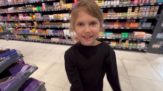 Берем или не берем: Даня взял корм для собак и ацетон 😂😂😂😂