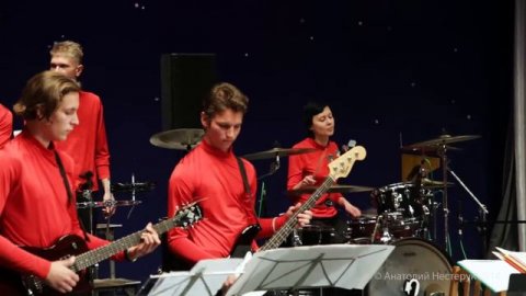 Биг-Бэнд 'Jazz Party' - 'In A Mellow Tone' (Duke Ellington)