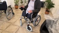 Инвалидная коляска с электроприводом для Ахмеда от Фонда «Мял»
