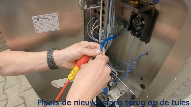 slang doseerpomp wisselen