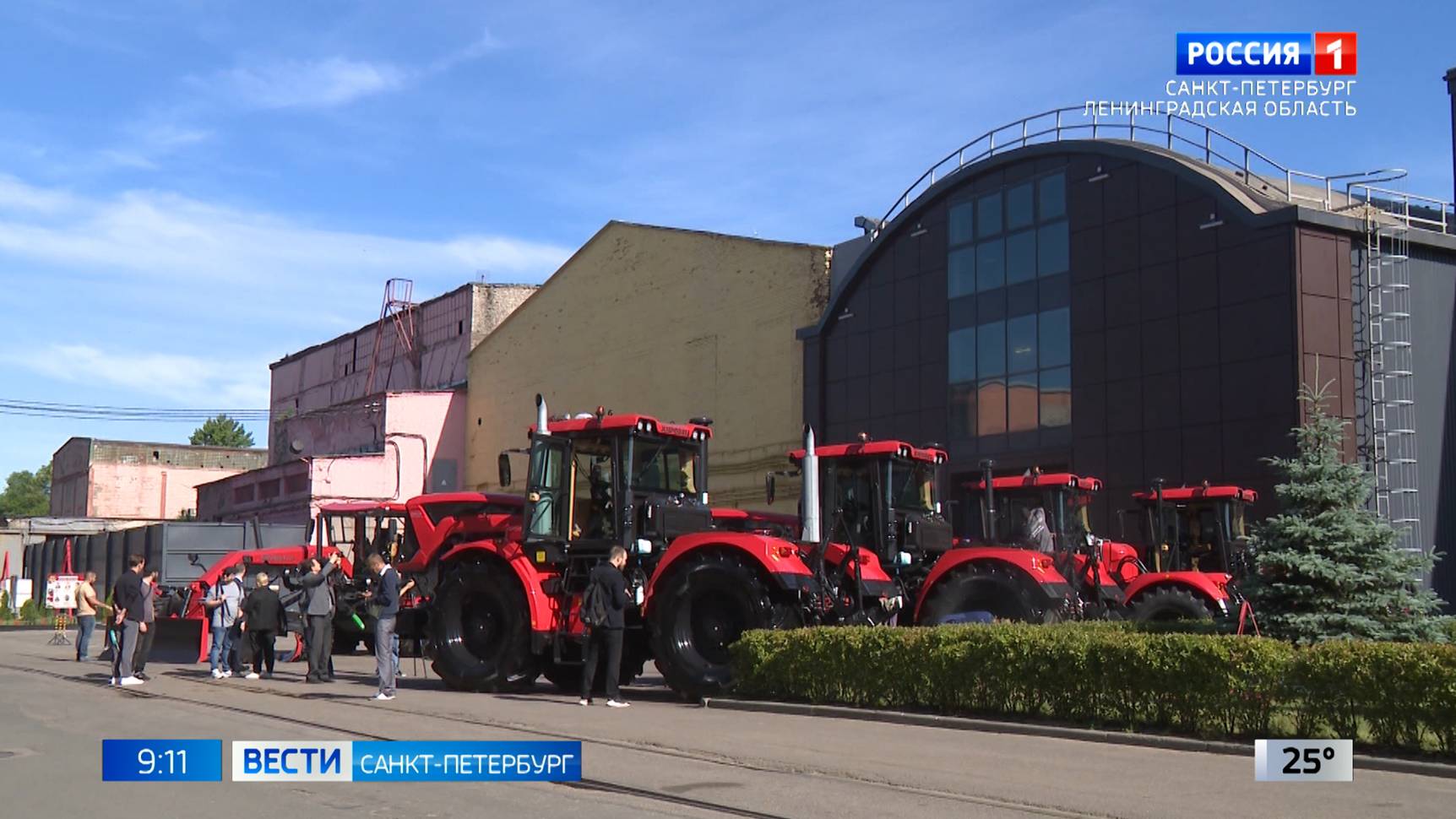 Петербургский завод выпускает мощные тракторы для сельского хозяйства