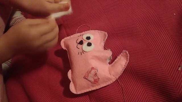 КОТИК ИЗ ФЕТРА  ?