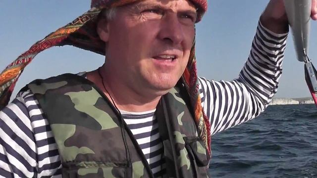 Большой Кастель 2013: Катамаран и ...бутылка рома. Часть 3