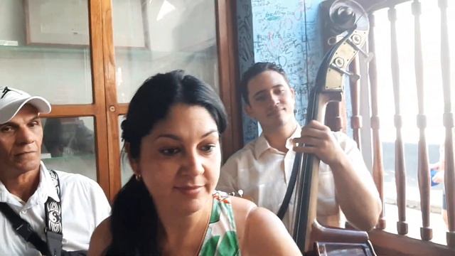 La bodeguita del medio. Chan chan.