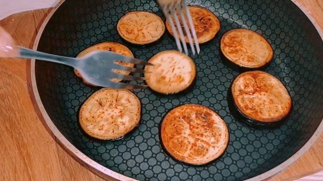 Баклажаны вместо мяса объедение ? Улетают со стола вмиг