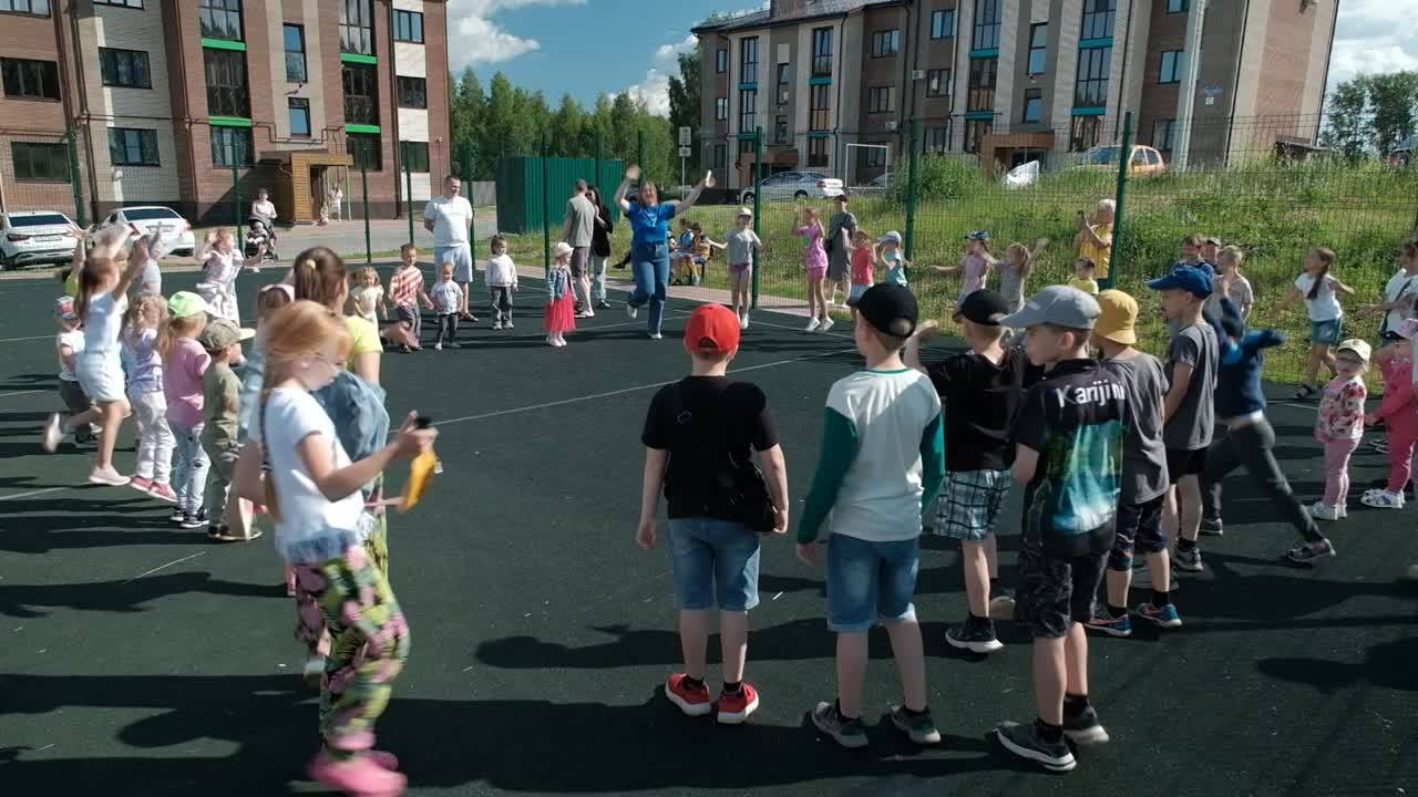 Этим летом в Костромской области вновь заработал проект «Дворовые практики»
