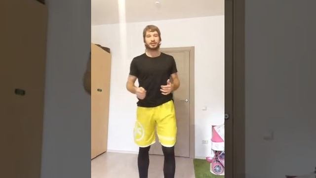 Дыхательные упражнения от Ивана Сырова МС по пляжному теннису знает 2 языка живёт на Маврикии