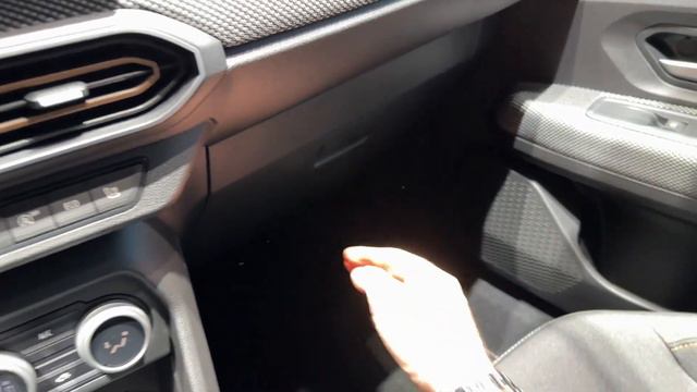 NEW Dacia SANDERO STEPWAY 2024 (UPGRADED model) - FIRST LOOK & visual REVIEW (Expression)