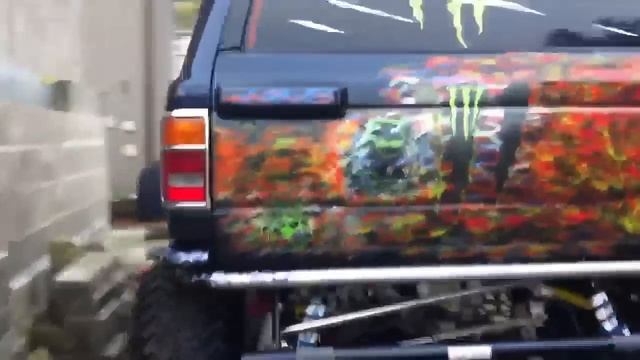 V8 hilux surf