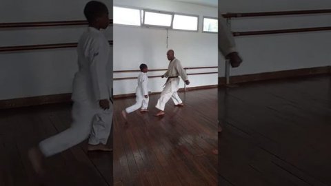 Gabon karaté club shotokan situé au complexe sportif de saoti tel 062 176834 (3)