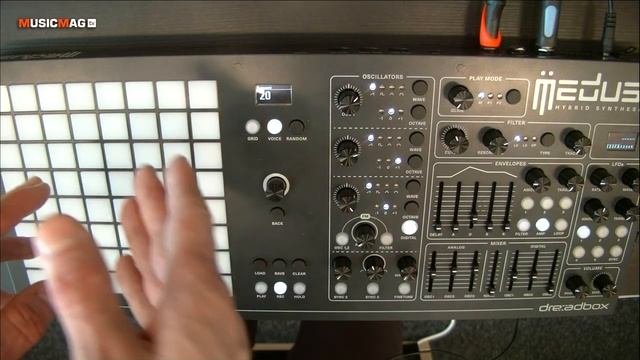 Dreadbox Medusa - гибридный синтезатор Superbooth18